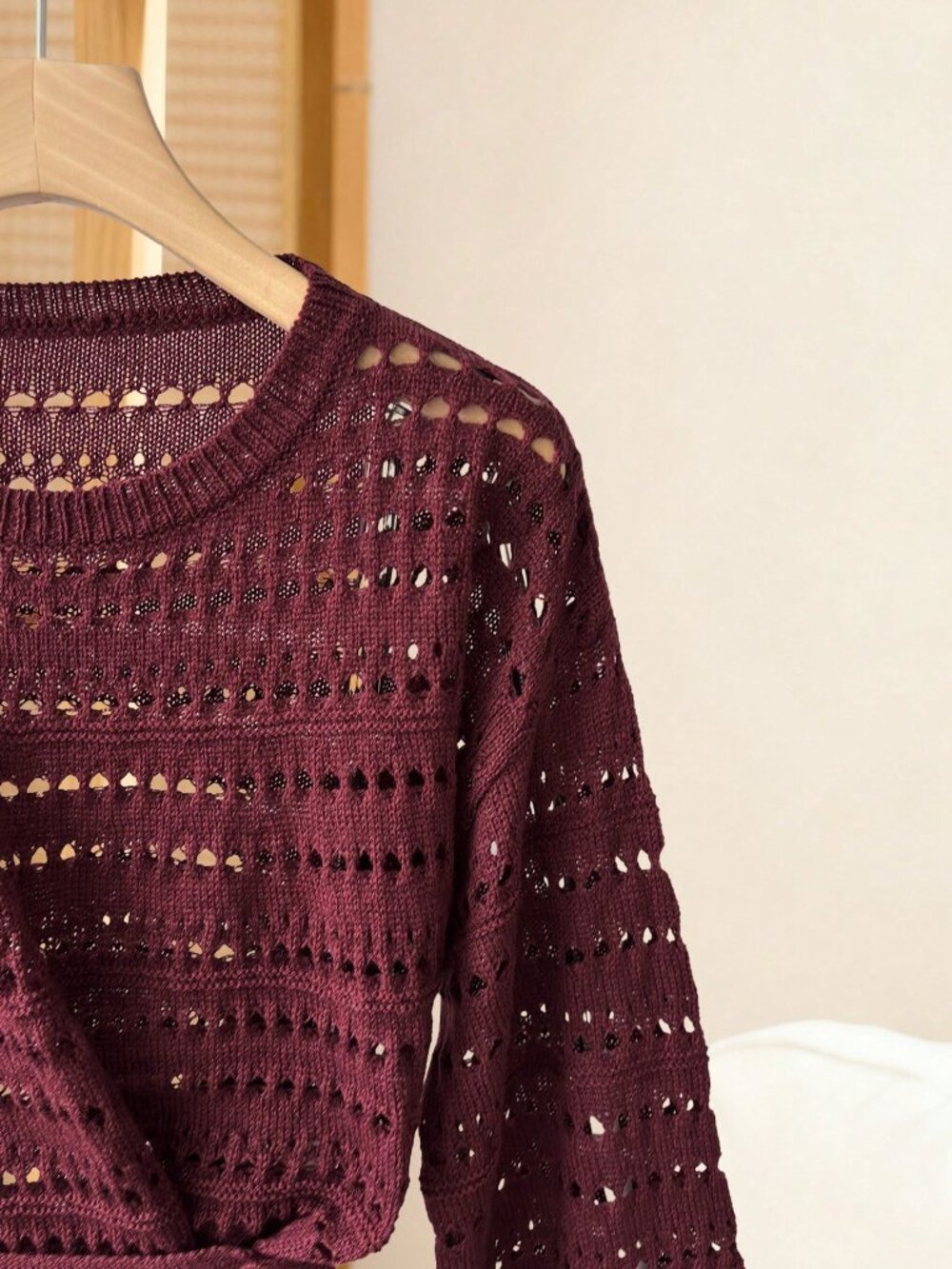 Red Hollow Knit Women's Pullover Sweater Waist, Round Neck, Lantern Sleeve - Picture 3 of 6